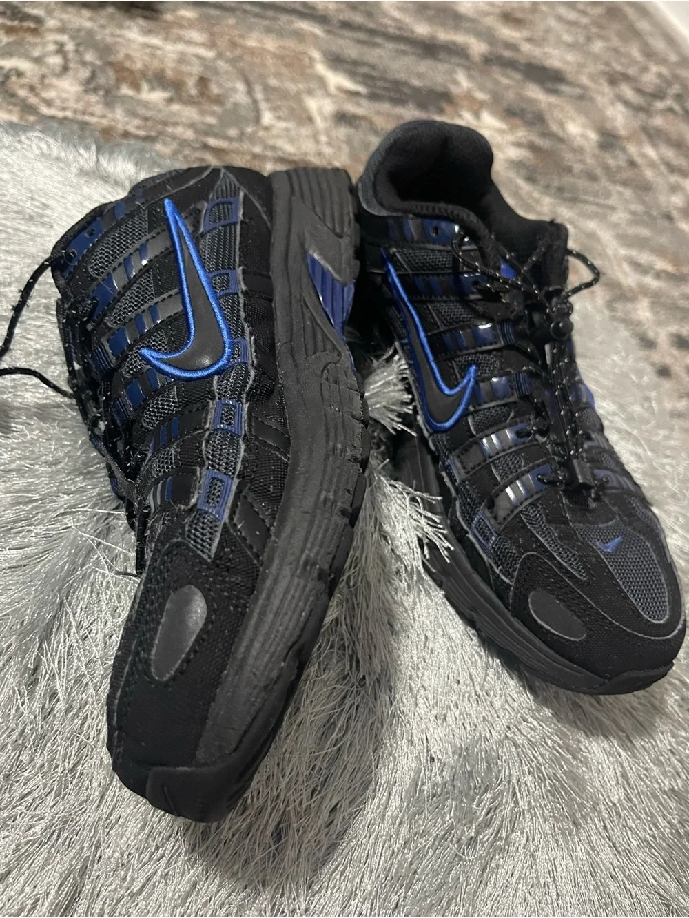 Nike Black and Royal Blue Men's Trail Sneakers